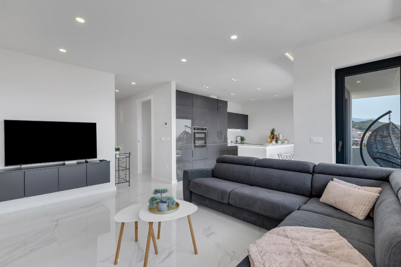 Luxury Seaview apartment Makarska Exteriör bild